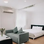 Song Hung 1 Luxury Hotel & Apartments